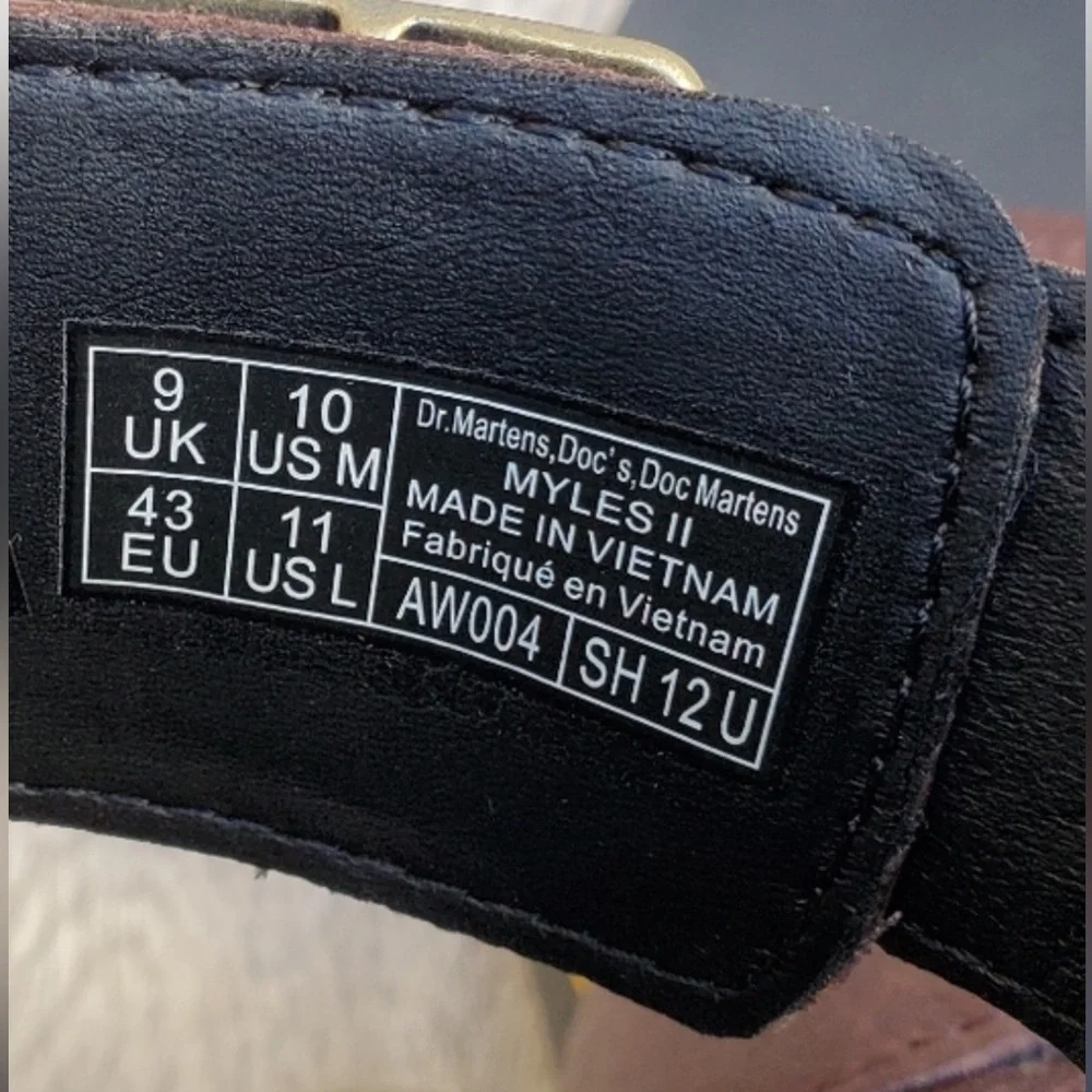 Dr. Martens Myles ll black Unisex sandals size 10 men’s 11 women’s
